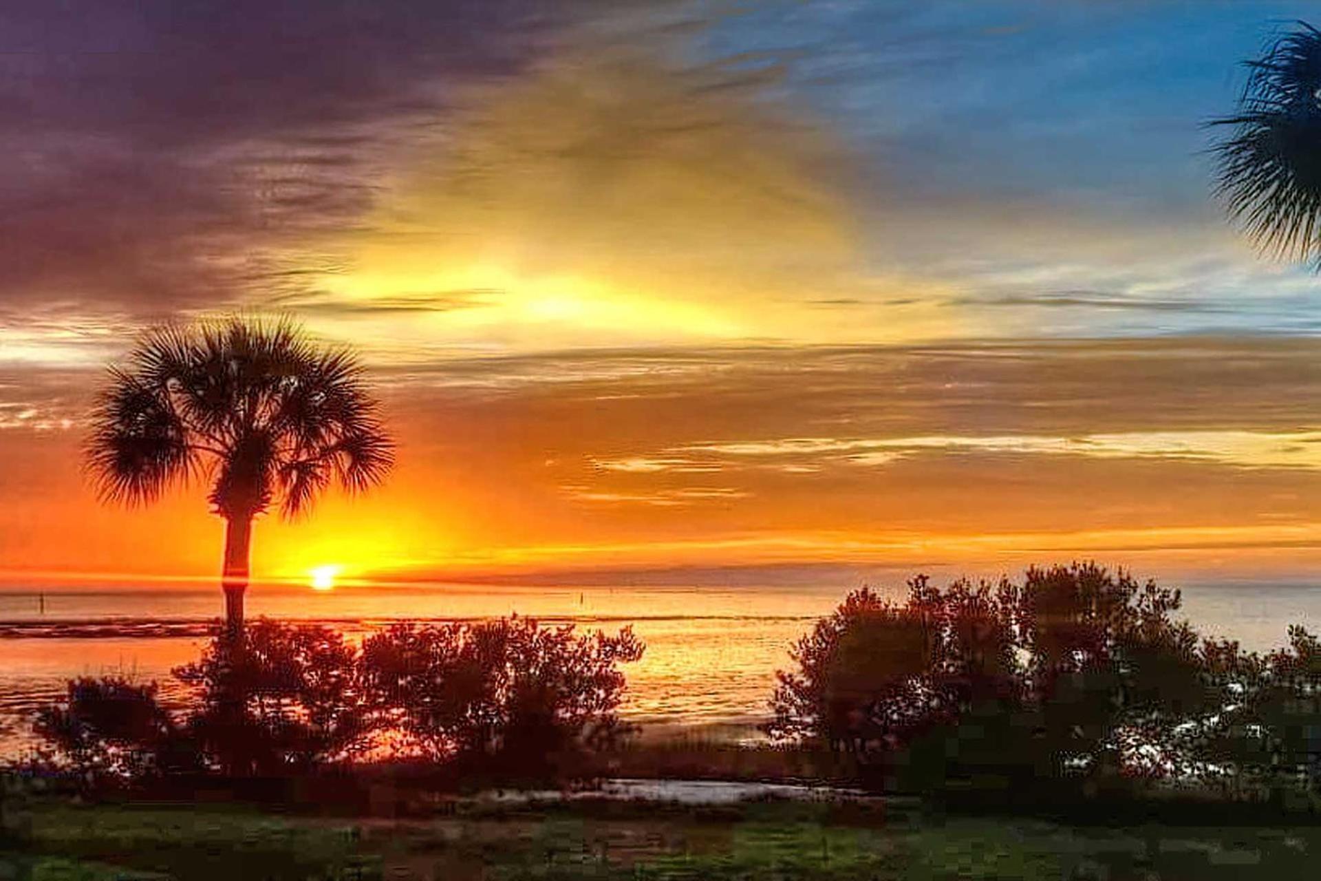 Waterfront Duplex With Dock And Views Near Town! Villa Cedar Key Buitenkant foto